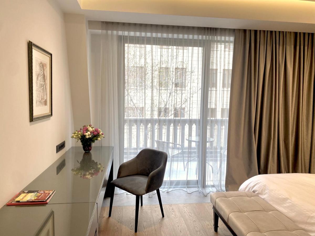 Heart Of Yerevan - City Center Luxury Apartments Buitenkant foto