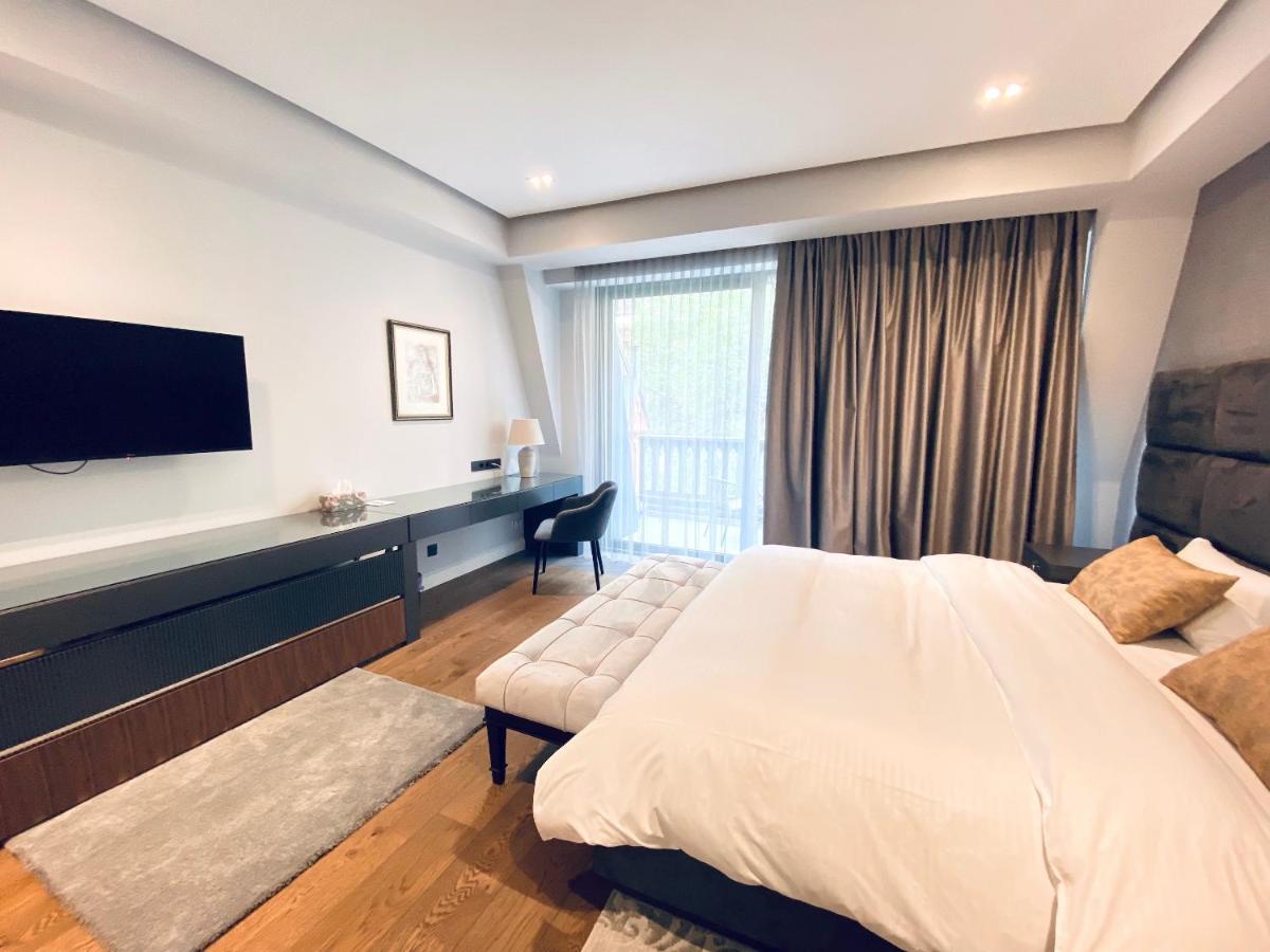 Heart Of Yerevan - City Center Luxury Apartments Buitenkant foto